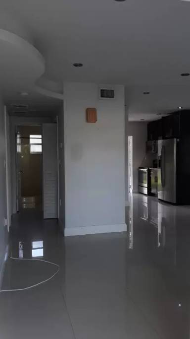 Main picture of 2810 NW 99th St