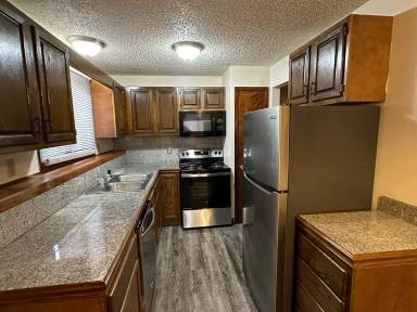 Main picture of 2308 S 20th St