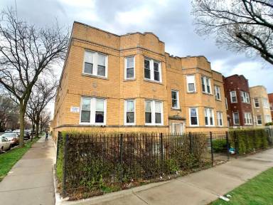 Main picture of 4403 W Iowa St