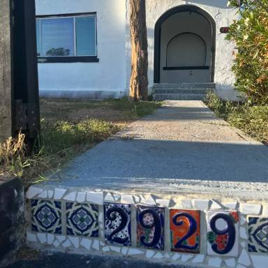 Main picture of 2929 Mobile Ave
