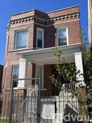 Main picture of 2238 N Hamlin Ave