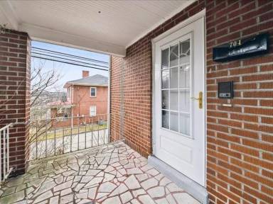 Main picture of 701 Lenox Ave