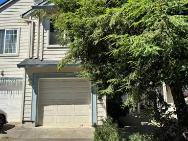 Main picture of 2203 SW Trachsel Dr