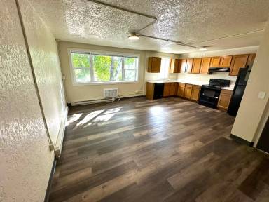 Main picture of 1020 N 2nd St