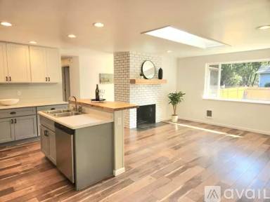 Main picture of 1633 Creso Rd S