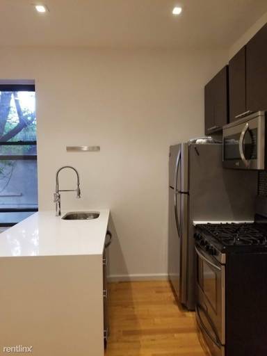 Main picture of 515 Clinton Ave