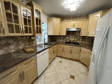 Main picture of 445 NE 109th St