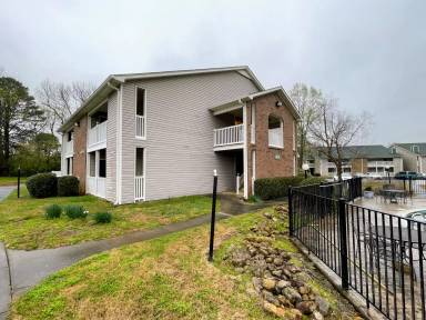 Main picture of 6634 Willow Pointe Drive Northwest - E