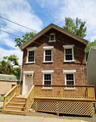 Main picture of 82 Yeoman St