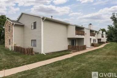 Main picture of 1510 Spyglass Hl NE