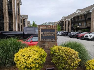 Main picture of 402 W Glenn Ave