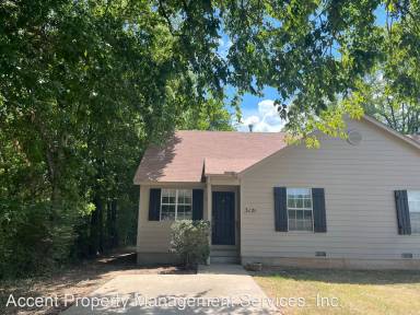 Main picture of 304 N Delaware St