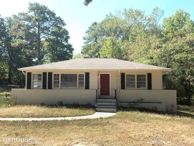 Main picture of 1317 Five Mile Rd