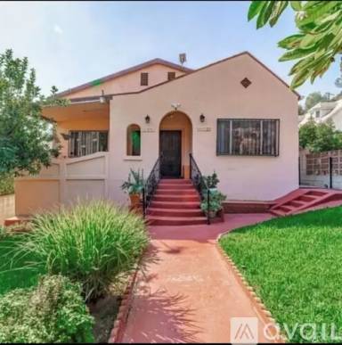 Main picture of 4412 Radium Dr