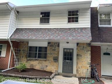 Main picture of 1121 W Aaron Dr