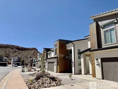 Main picture of 4160 E Phobos Ln