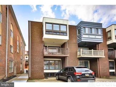 Main picture of 1124 Lombard St