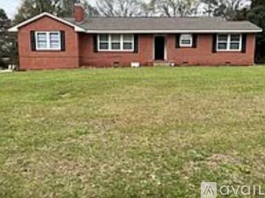 Main picture of 817 University Ave