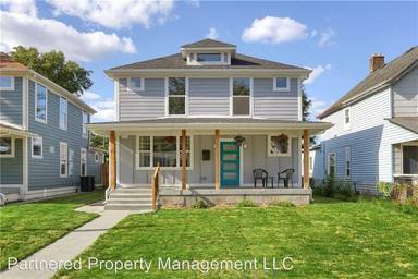 Main picture of 2020 Woodlawn Ave