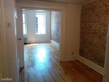 Main picture of 135 E 32nd St