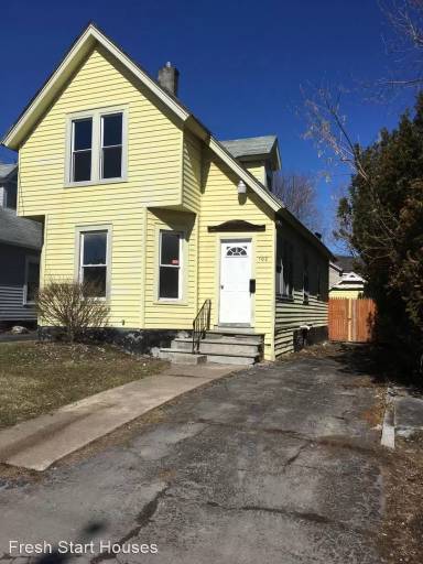 Main picture of 102 Morgan Ave