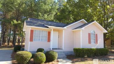 Main picture of 608 Windcrest Dr