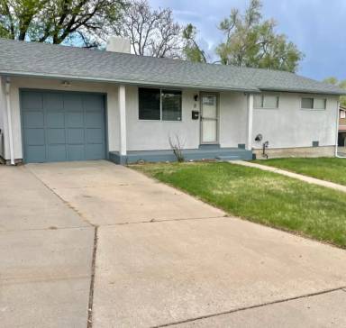 Main picture of 8 Bruce Ln