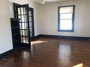 Main picture of 36 Pierce Ln