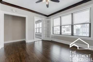 Main picture of 3825 N Drake Ave