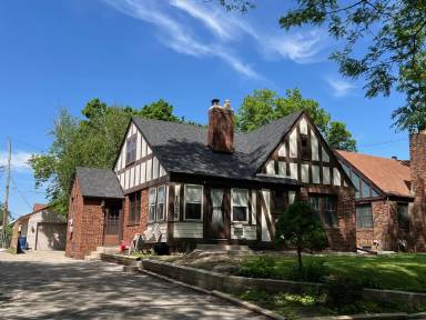 Main picture of 1056 39th St