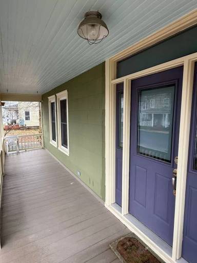 Main picture of 406 Robbins St
