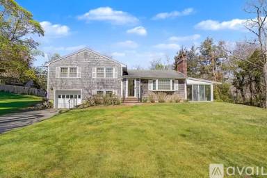 Main picture of 1105 Sandwich Rd