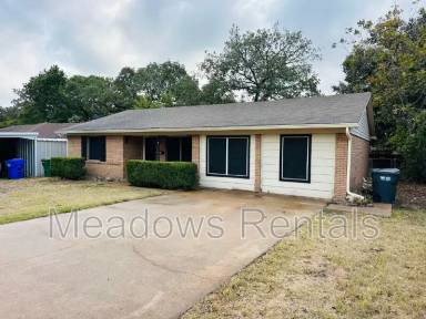 Main picture of 1112 Parkdale Dr
