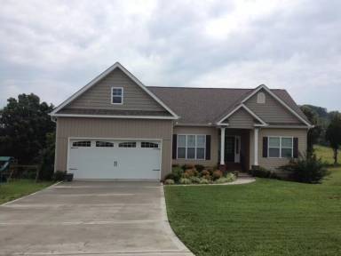 Main picture of 690 Cordova Ln