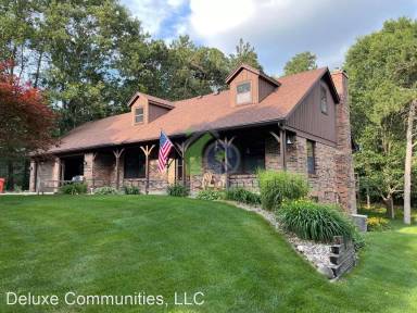 Main picture of 3460 Bird Ave NE