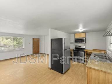 Main picture of JDSM W 2860 32nd Ave LLC - 215