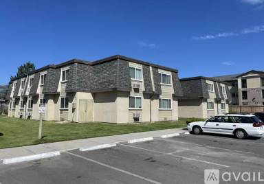 Main picture of 1770 Russell Way