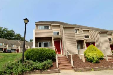 Main picture of 1406 Bradley Dr