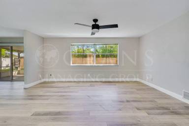 Main picture of 791 Lindenwood Cir E