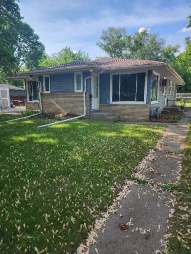 Main picture of 7112 65th Ave N