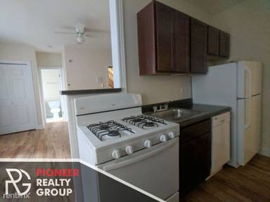 Main picture of 2840 N Orchard St