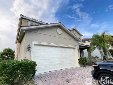Main picture of 2037 Lake Side Ave