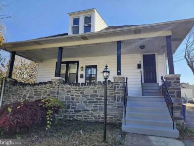 Main picture of 11 Cloverdale Ave