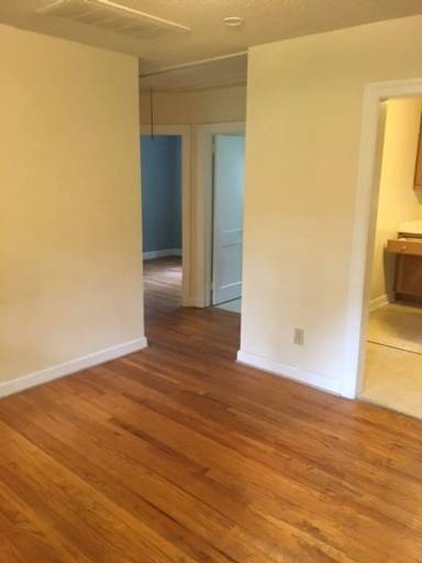 Main picture of 1006 S Columbia St