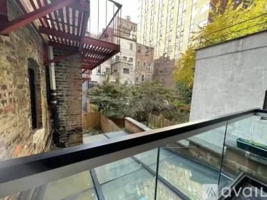 Main picture of 314 W 104th St