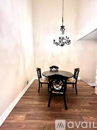 Main picture of 129 Hermitage Woods Dr
