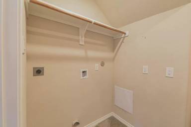 Main picture of 20211 Hemlock Ln