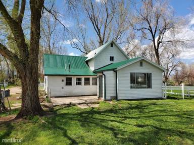 Main picture of 1434 Wood Ln