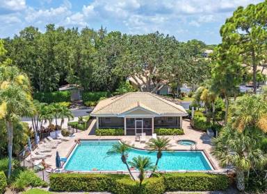 Main picture of 306 Emerald Bay Cir