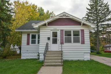 Main picture of 1326 Cass St